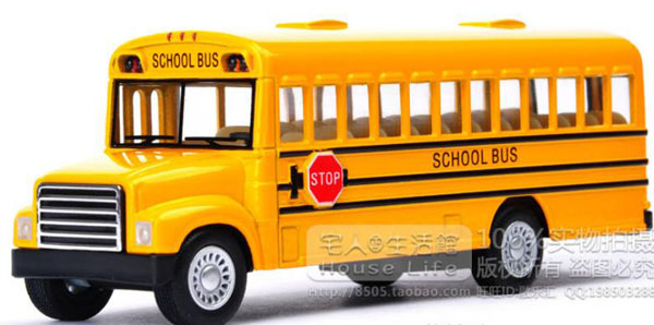 Kids Yellow Pull-back Function U.S. School Bus Toy