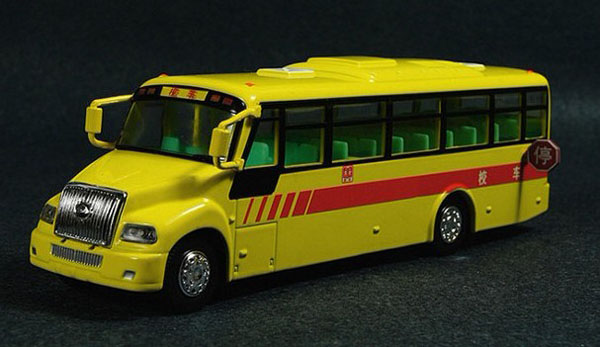 Chinese Style Kids Bright Yellow School Bus Toy