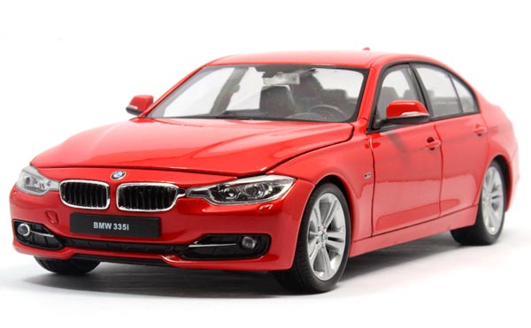White / Red Welly 1:24 Scale Diecast BMW 335 i Model