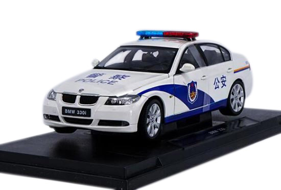White 1:18 Scale Welly Diecast BMW 330I POLICE Model