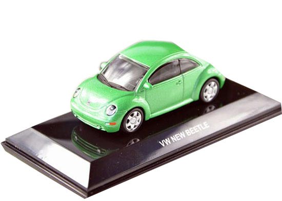 Green 1:64 Scale AUTOart Diecast VW New Beetle Model