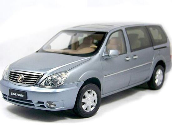 Light Blue / Champagne 1:18 Scale Die-Cast Buick GL8 Model