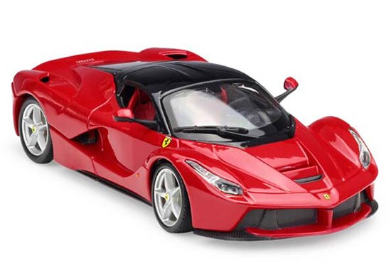 1:24 Scale Red / White Bburago Diecast Ferrari Laferrari Model