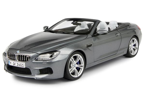 1:18 Scale Red / Silver / Gray Diecast BMW M6 Cabrio Model