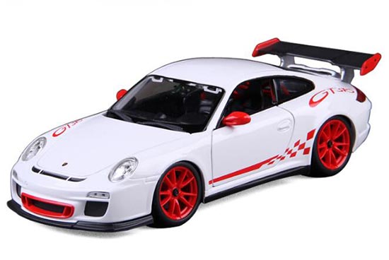 1:18 Scale White Bburago Diecast Porsche 911 GT3 RS Model