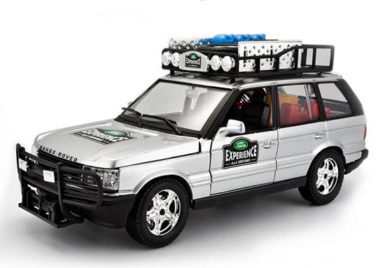Silver 1:24 Scale Diecast Land Rover Range Rover Sport Model