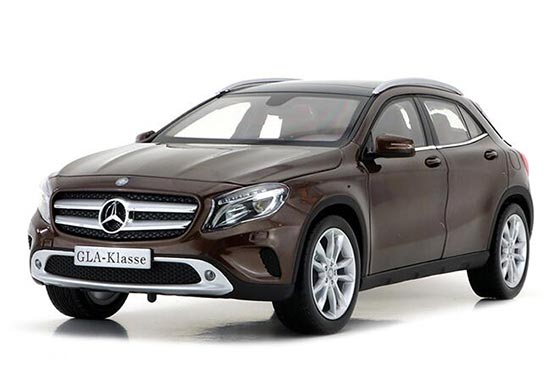 Brown / Silver 1:18 Scale Diecast Mercedes Benz GLA-Class Model
