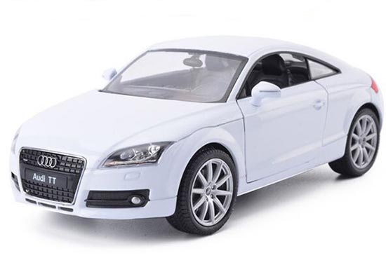 1:24 Scale White / Red Diecast 2014 Audi TT Coupe Model