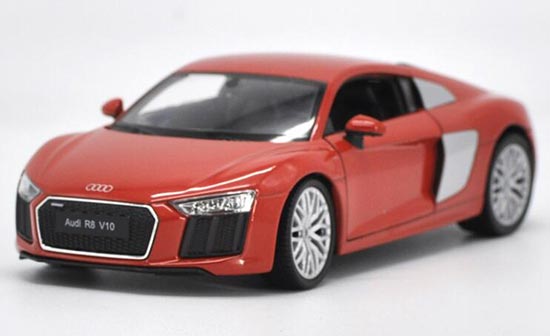 1:24 Scale White / Blue / Red Welly Diecast Audi R8 V10 Model
