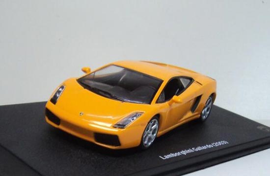Yellow IXO 1:43 Scale Diecast Lamborghini Gallardo 2003 Model