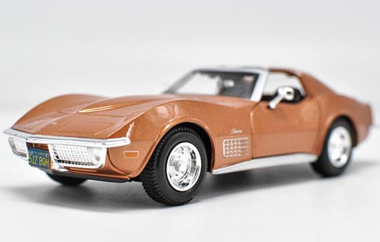 Orange 1:24 Scale Maisto Diecast Chevrolet Corvette Model