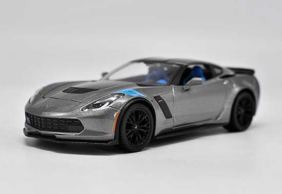 Maisto Gray 1:24 Scale 2017 Diecast Chevrolet Corvette Model