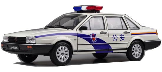 1:18 Scale White POLICE Diecast VW Santana Model